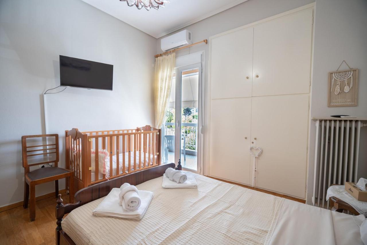Family Apartment At Kalithea 2 Bedrooms 4 Pers Atenas Exterior foto